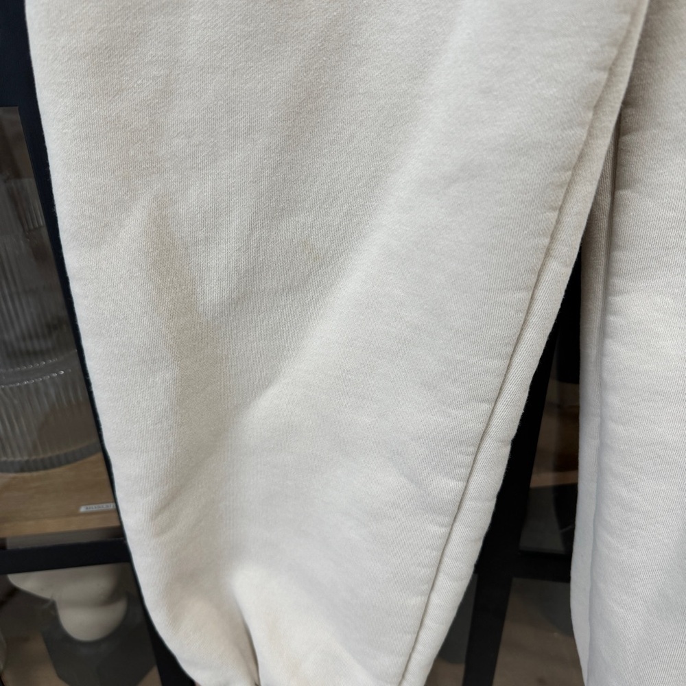 The Happy Camp3r cloud sweatpants beige embroidered soft joggers pockets fleece - Picture 6 of 8
